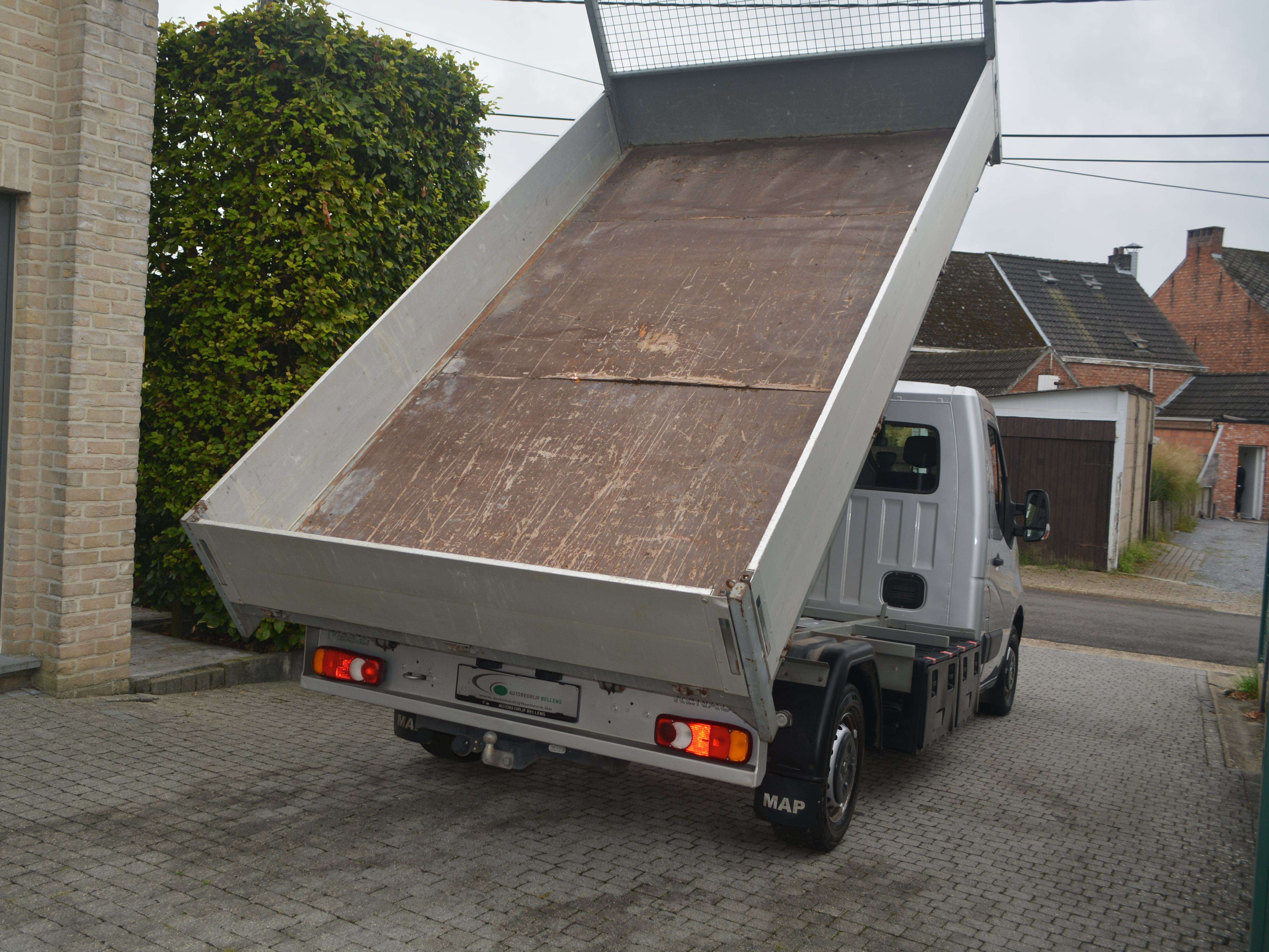 Renault Master 2.3 L D / KIPPER  / NAVI / AIRCO / 19800  +  BTW