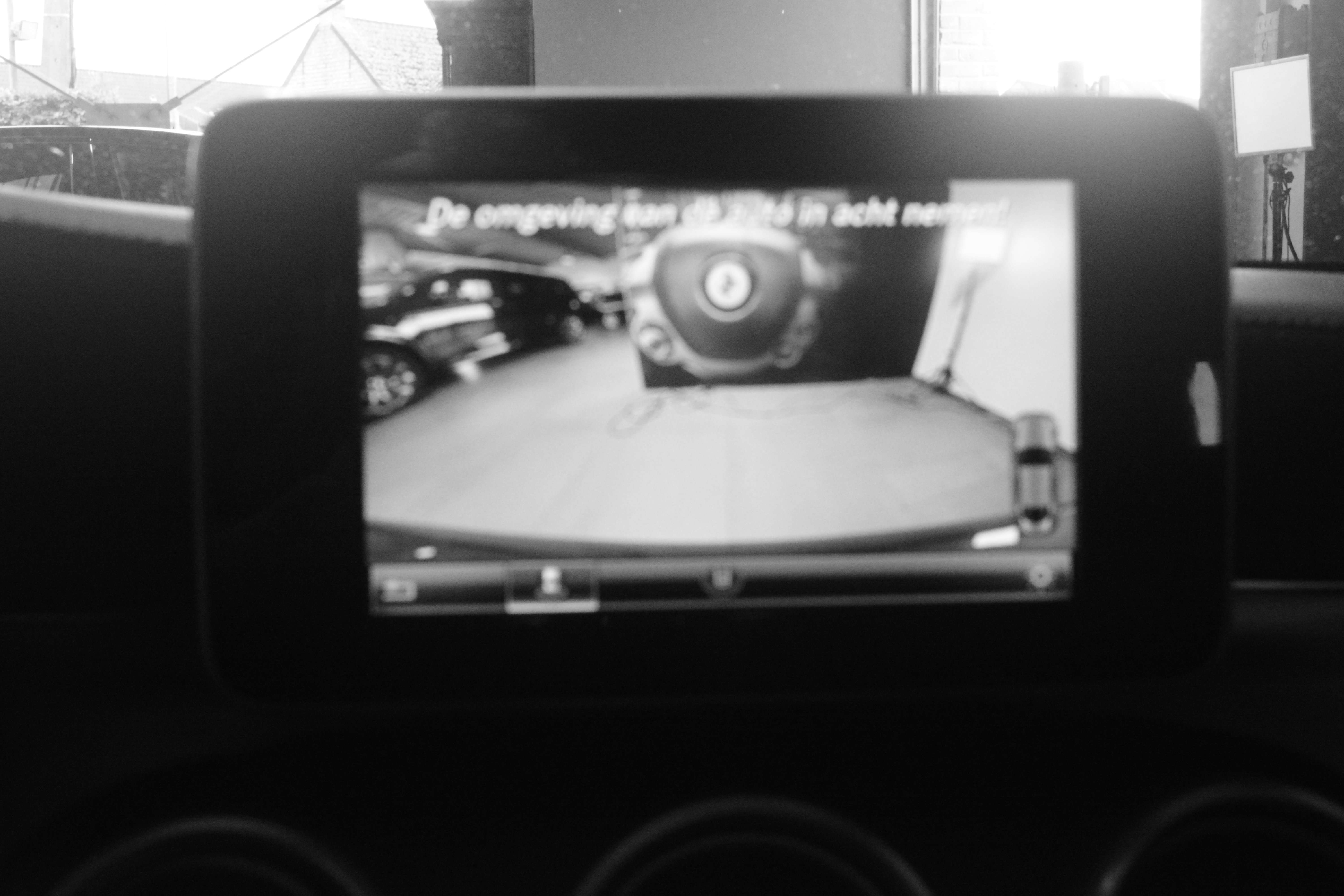 Mercedes-Benz C 200 2.0L COUPE AMG LINE / PANO / LEDER / NAVI + CAMERA
