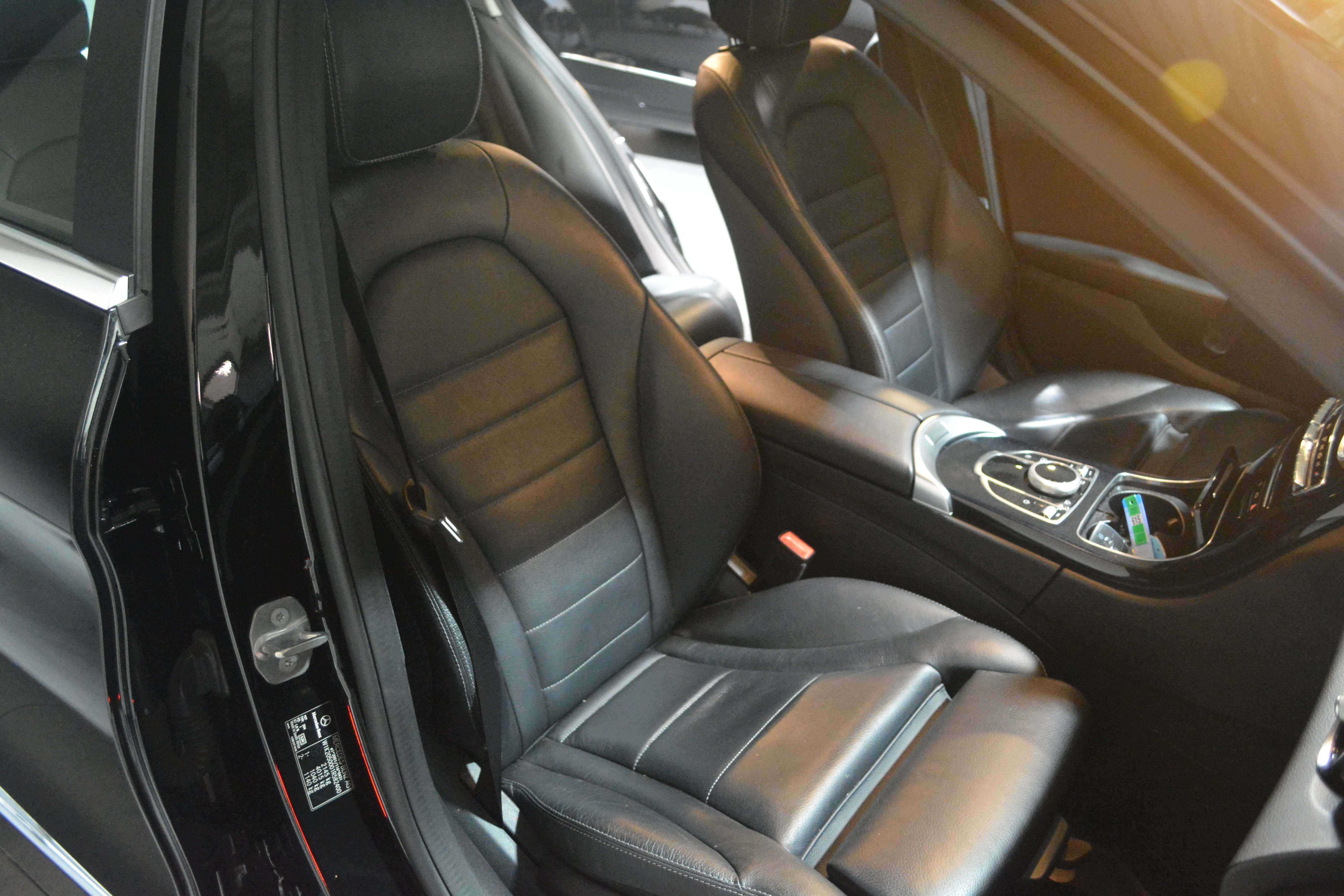 Mercedes-Benz C 180 d Business Solution LEDER / NAVI + CAM / 19" AMG