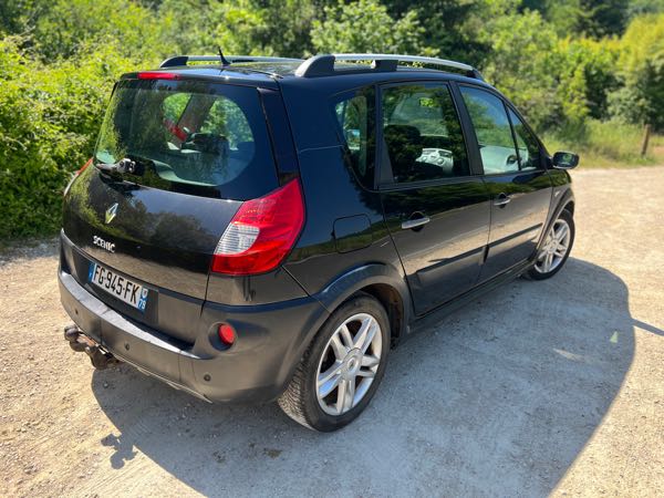 Renault Scenic II (2) 1.9 DCI 130 CONQUEST