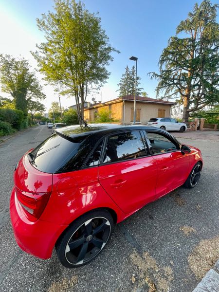 Audi A1 SPORTBACK 1.6 TDI 90 ATTRACTION