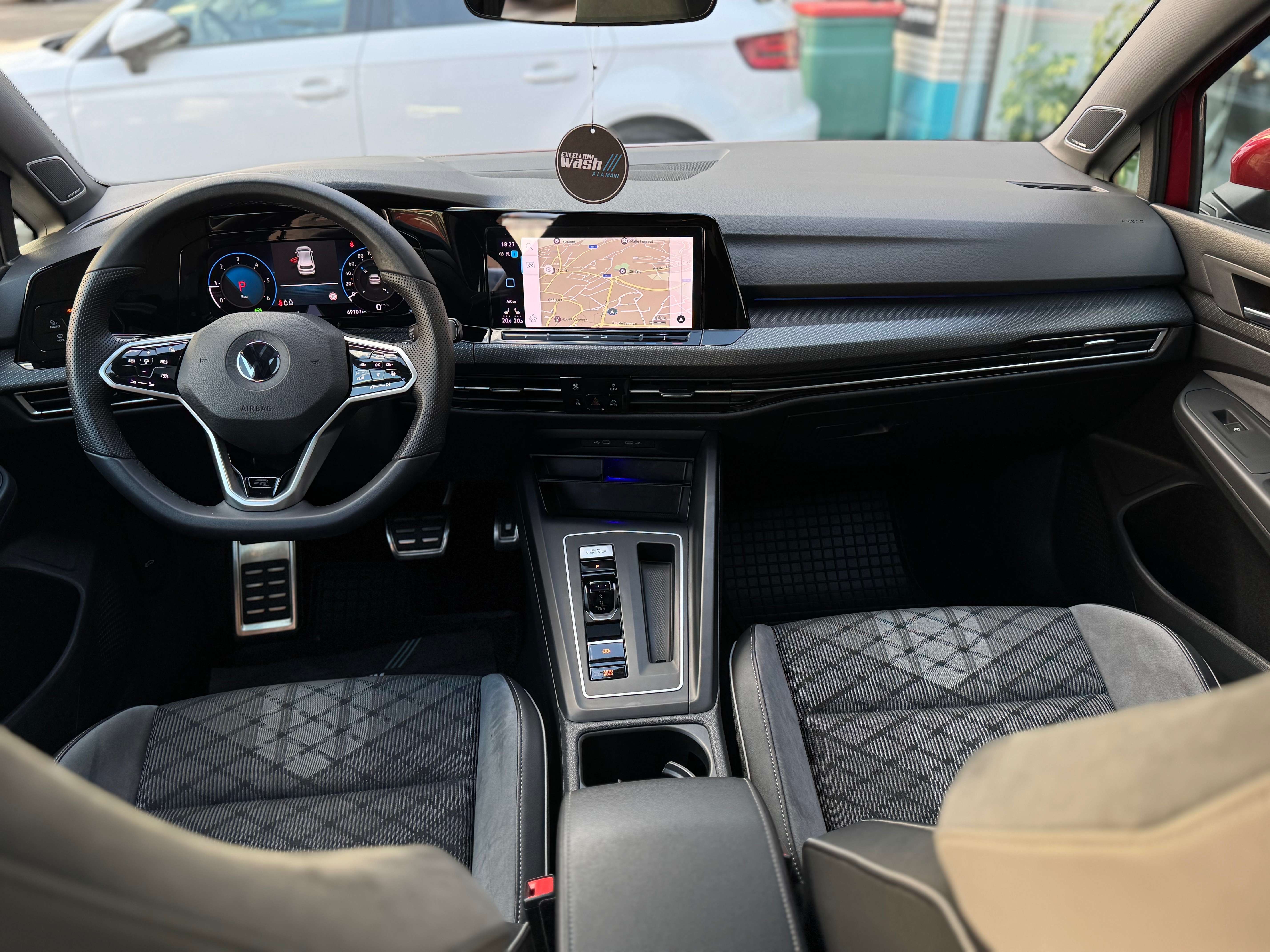 Volkswagen Golf 2.0 TDi Boite Auto R-Line Toit Pano Led Jante