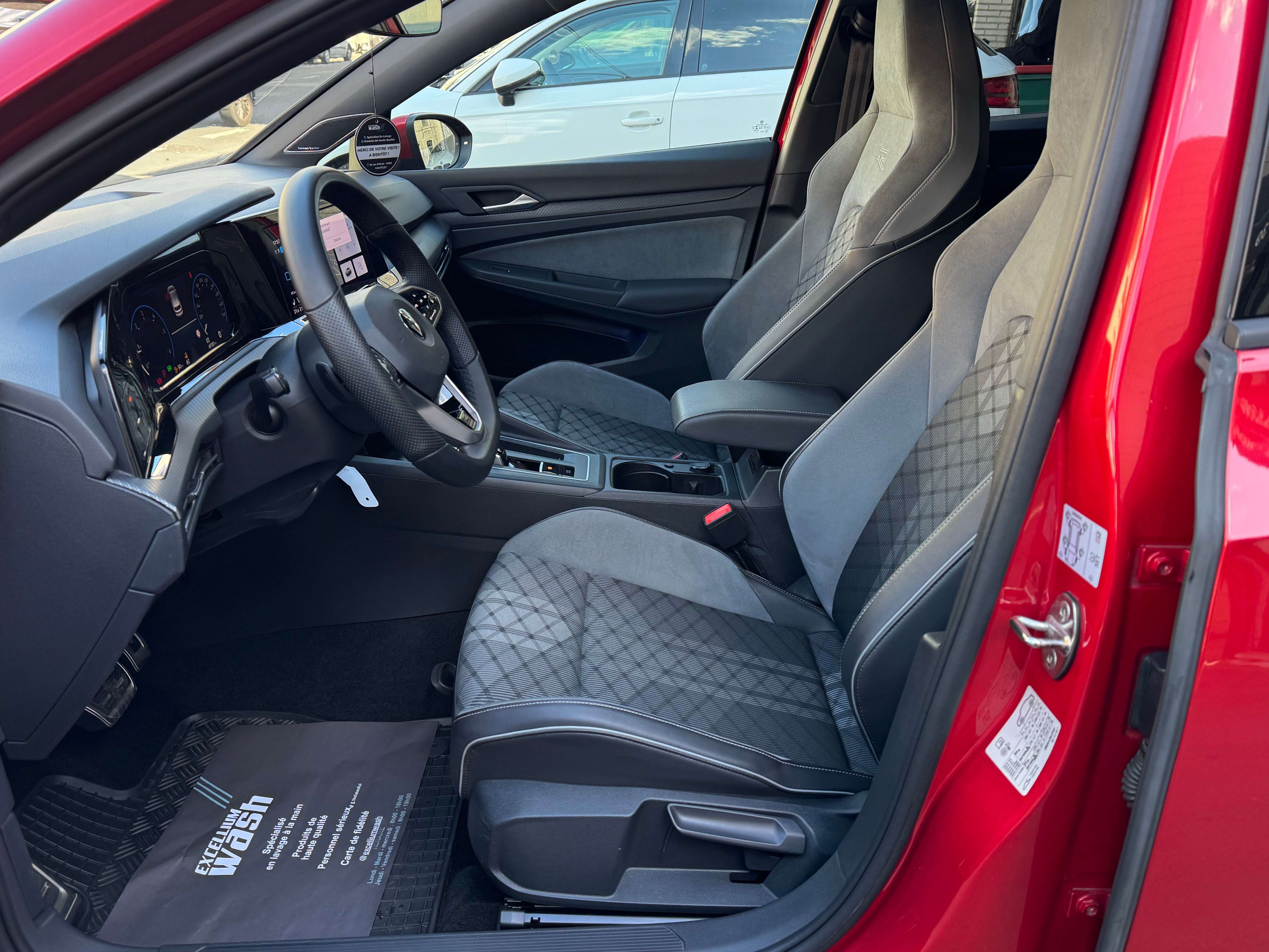 Volkswagen Golf 2.0 TDi Boite Auto R-Line Toit Pano Led Jante