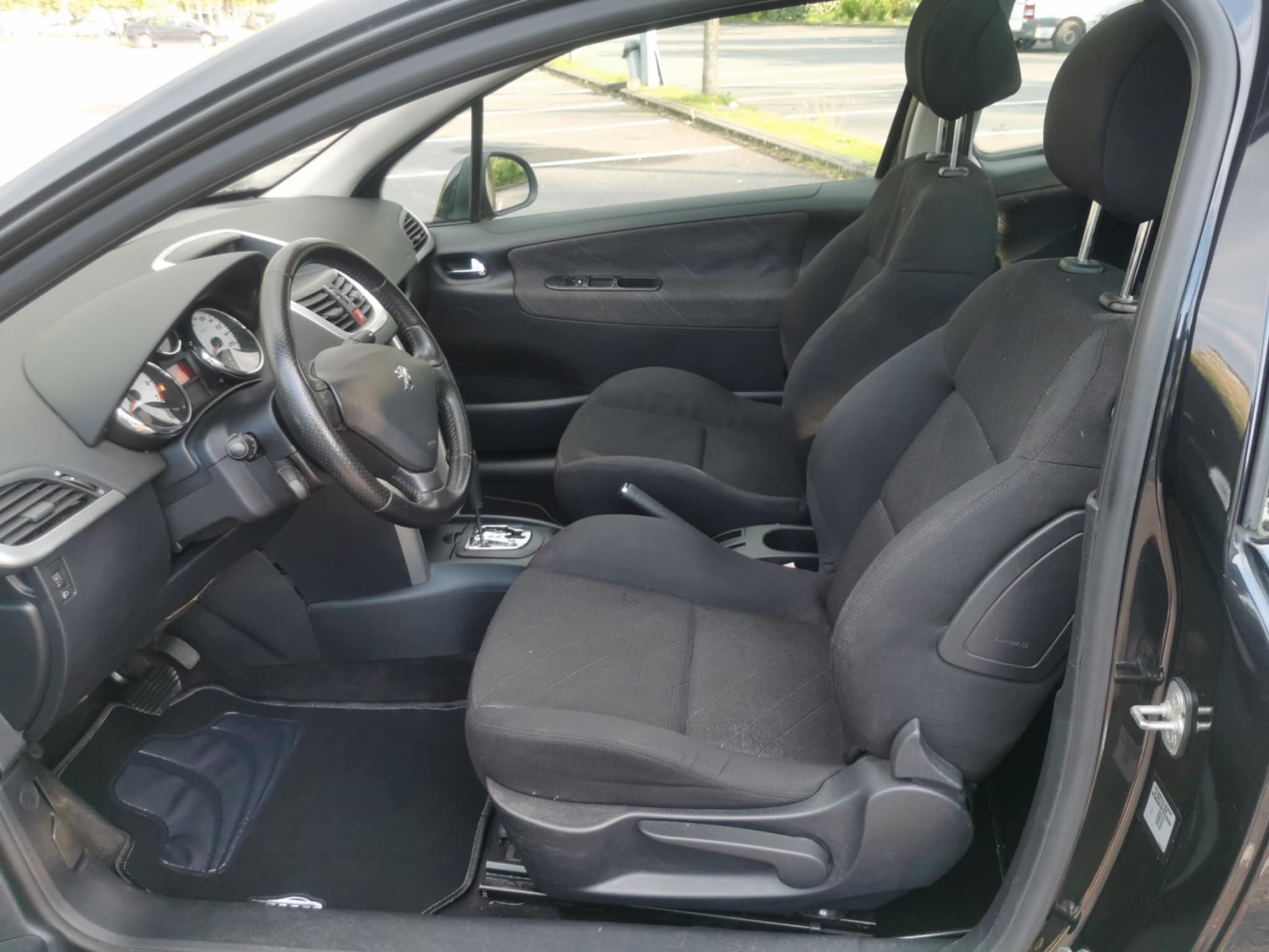 Peugeot 207 1.6 16V 120 SPORT BVA 3P