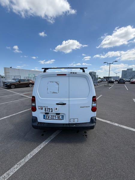 Peugeot Partner III 1.6 BLUEHDI 100 S&amp;S 1000KG STANDARD GRIP