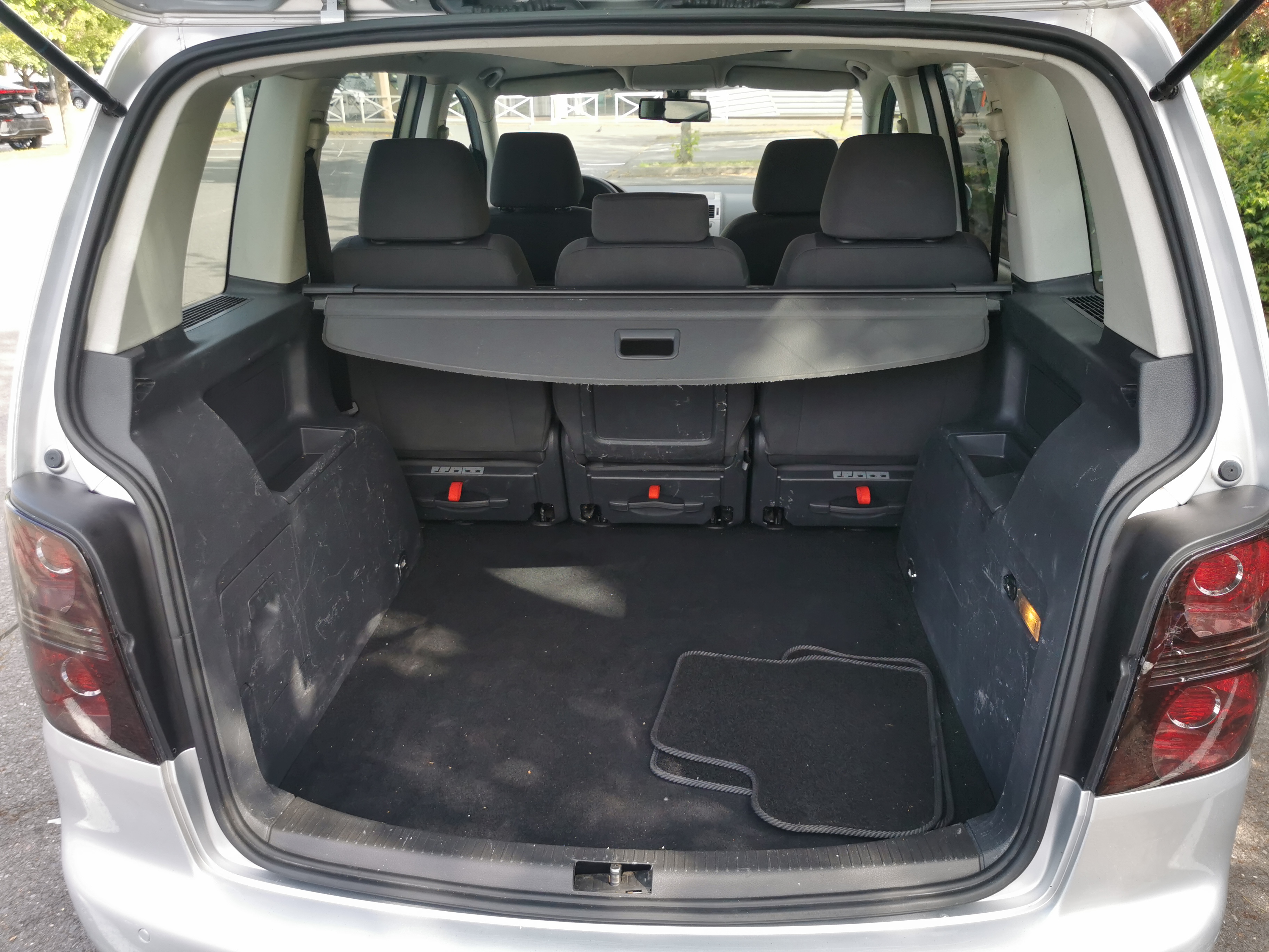 Volkswagen Touran II 1.6 TDI 105 FAP CONFORTLINE