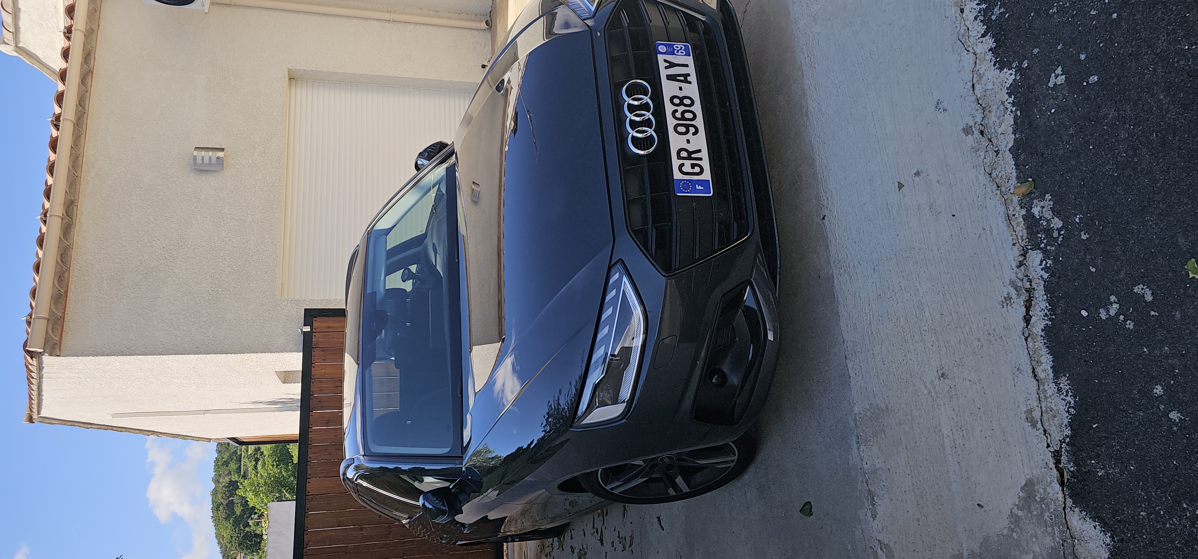 Audi A4 V (3) AVANT 40 TDI 204 AVUS S TRONIC