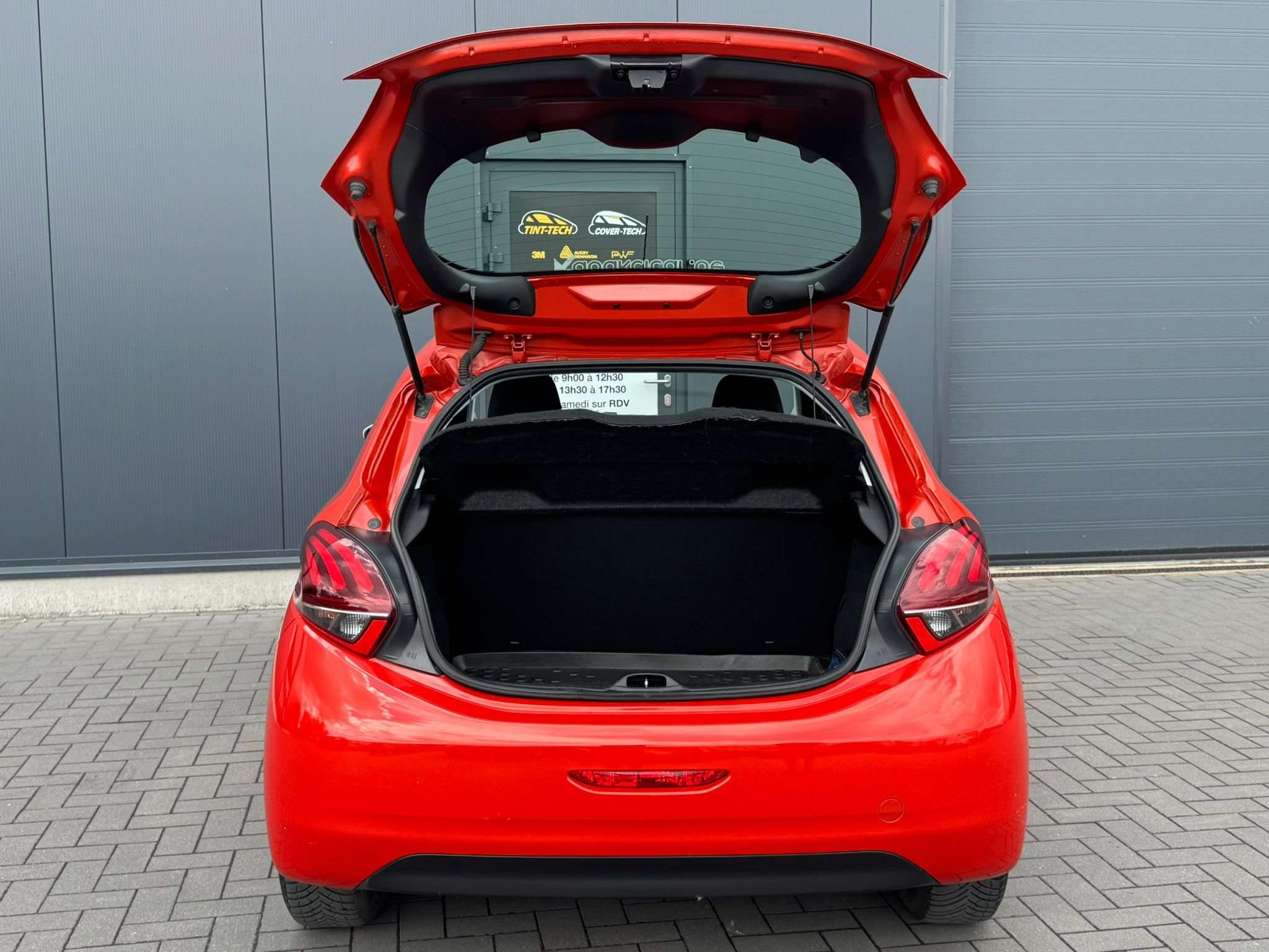 Peugeot 208 1.2i Like / CLIM/REGULATEUR/GARANTIE