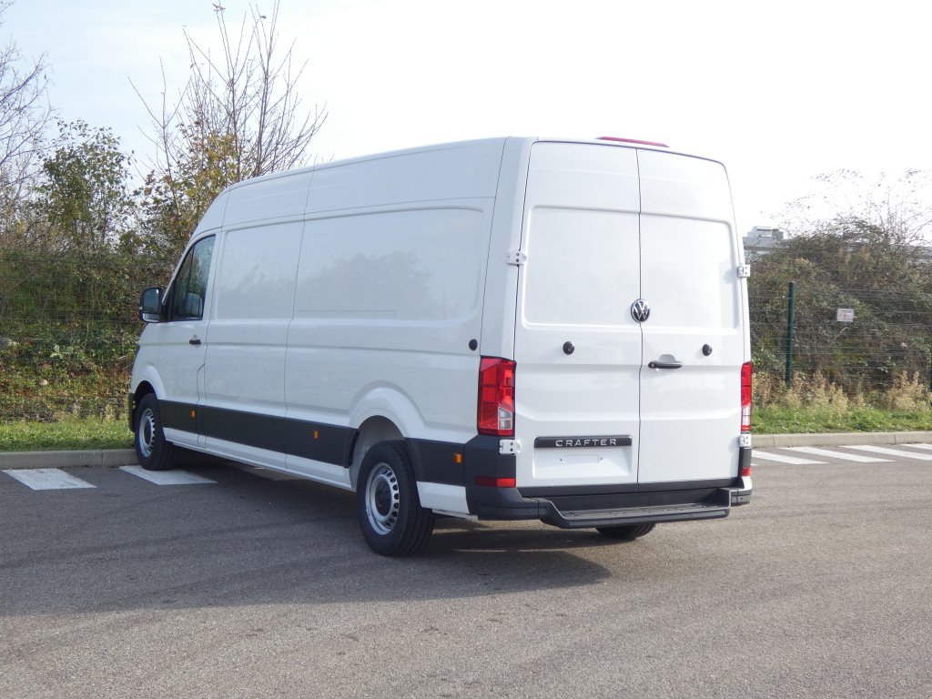 Volkswagen Crafter II 2.0TDI 140 35 L4H3 BUSINESS