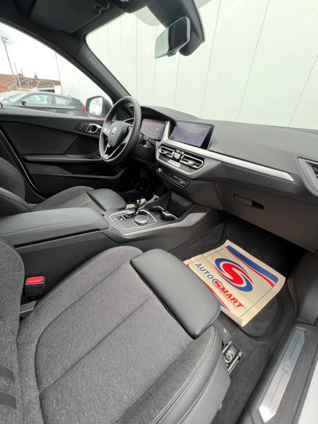 Bmw Serie 1 (F40) 118I 140 LOUNGE DKG7