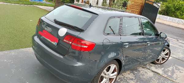 Audi A3 III BERLINE 1.6 TDI DPF 105 AMBITION