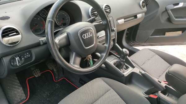 Audi A3 III BERLINE 1.6 TDI DPF 105 AMBITION