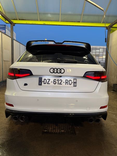 Audi A3 Audi e-tron Phase 2 Ambiance Deluxe