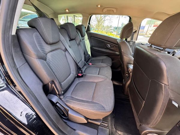 Renault Grand Scenic IV 1.5 DCI 110 ENERGY INTENS EDC 7PL