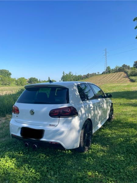 Volkswagen Golf VI R 2.0 TSI 270 DSG6 5P