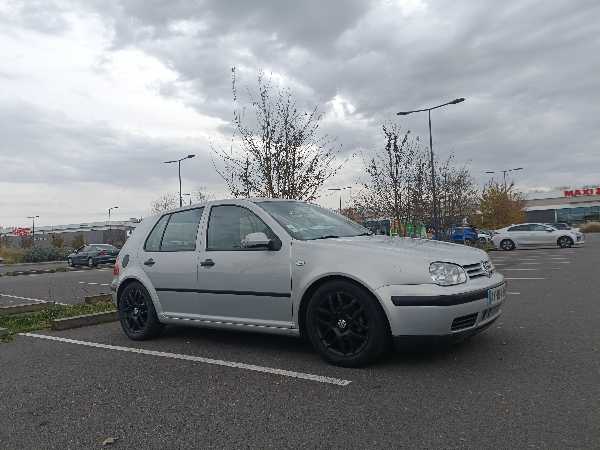 Volkswagen Golf IV 1.6 5P
