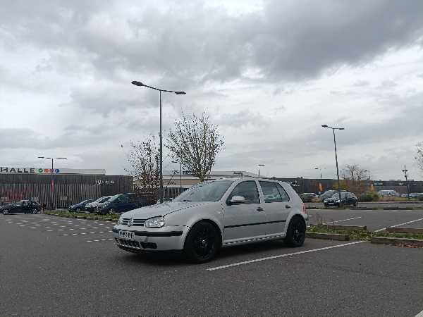 Volkswagen Golf IV 1.6 5P