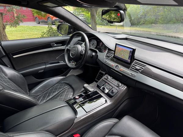 Audi S8 III (2) 4.0 TFSI 605 SPORT PLUS QUATTRO TIPTRONIC