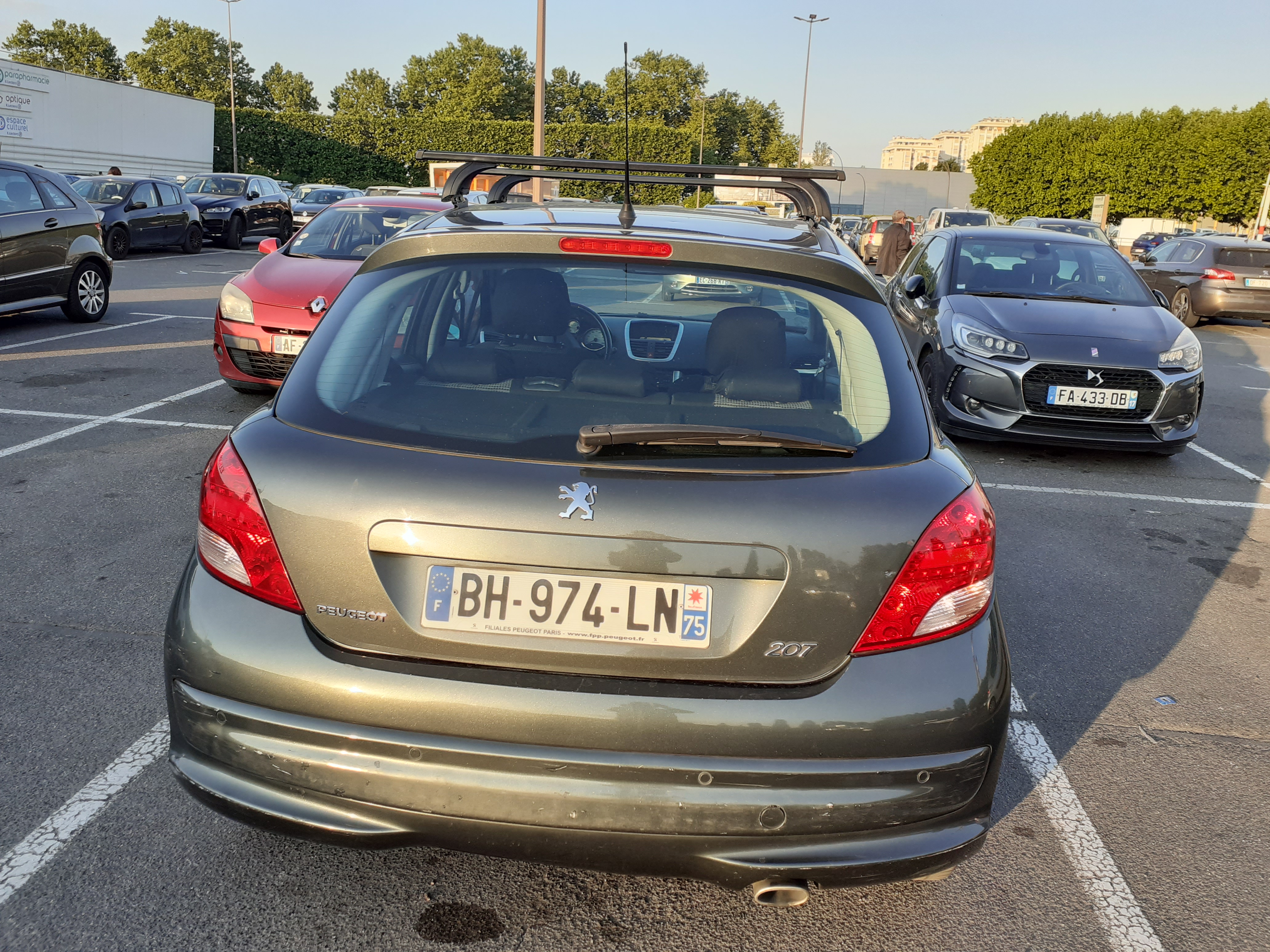 Peugeot 207 (2) 1.6 HDI 16V 92 FAP PREMIUM 5P