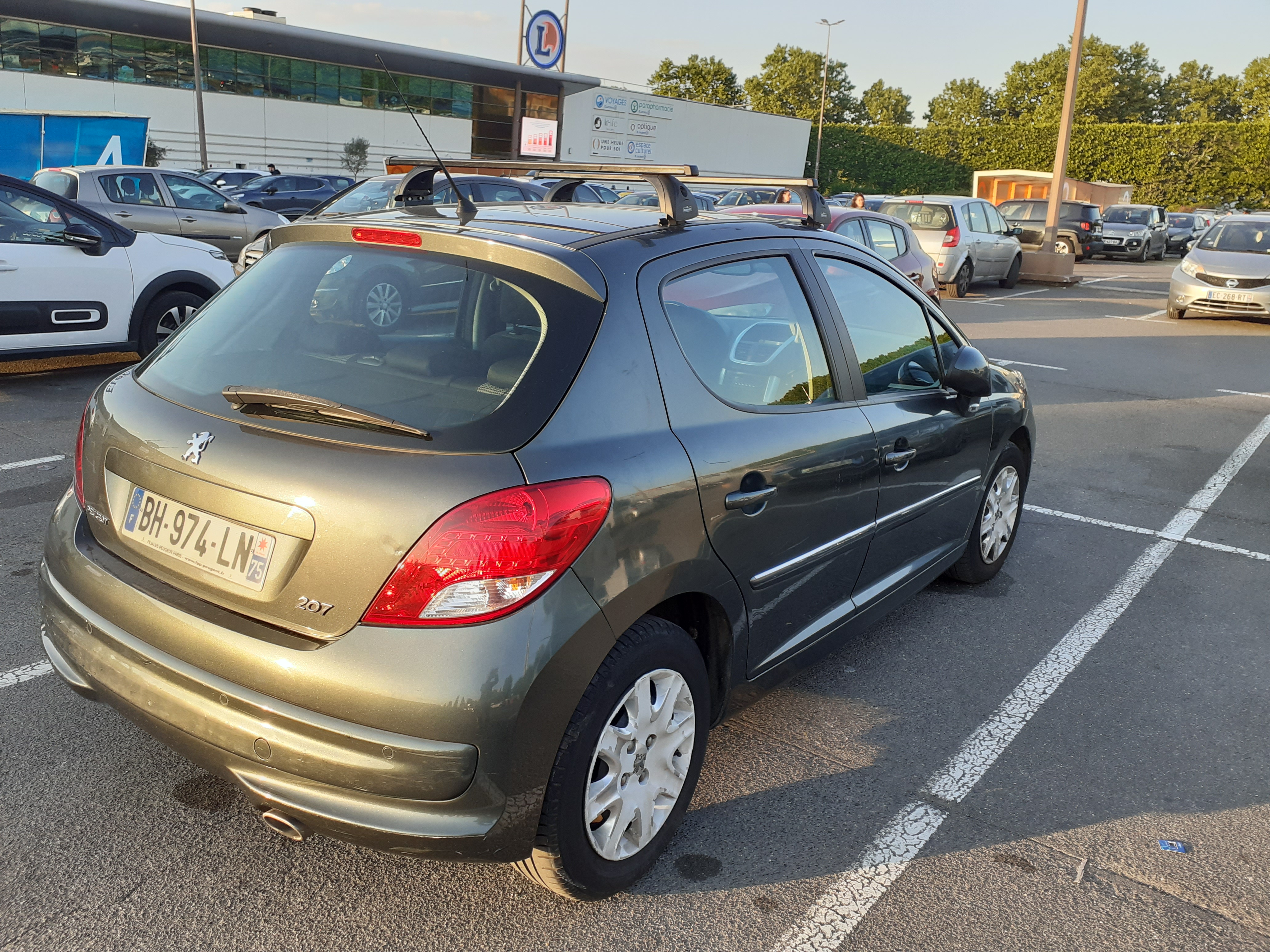 Peugeot 207 (2) 1.6 HDI 16V 92 FAP PREMIUM 5P