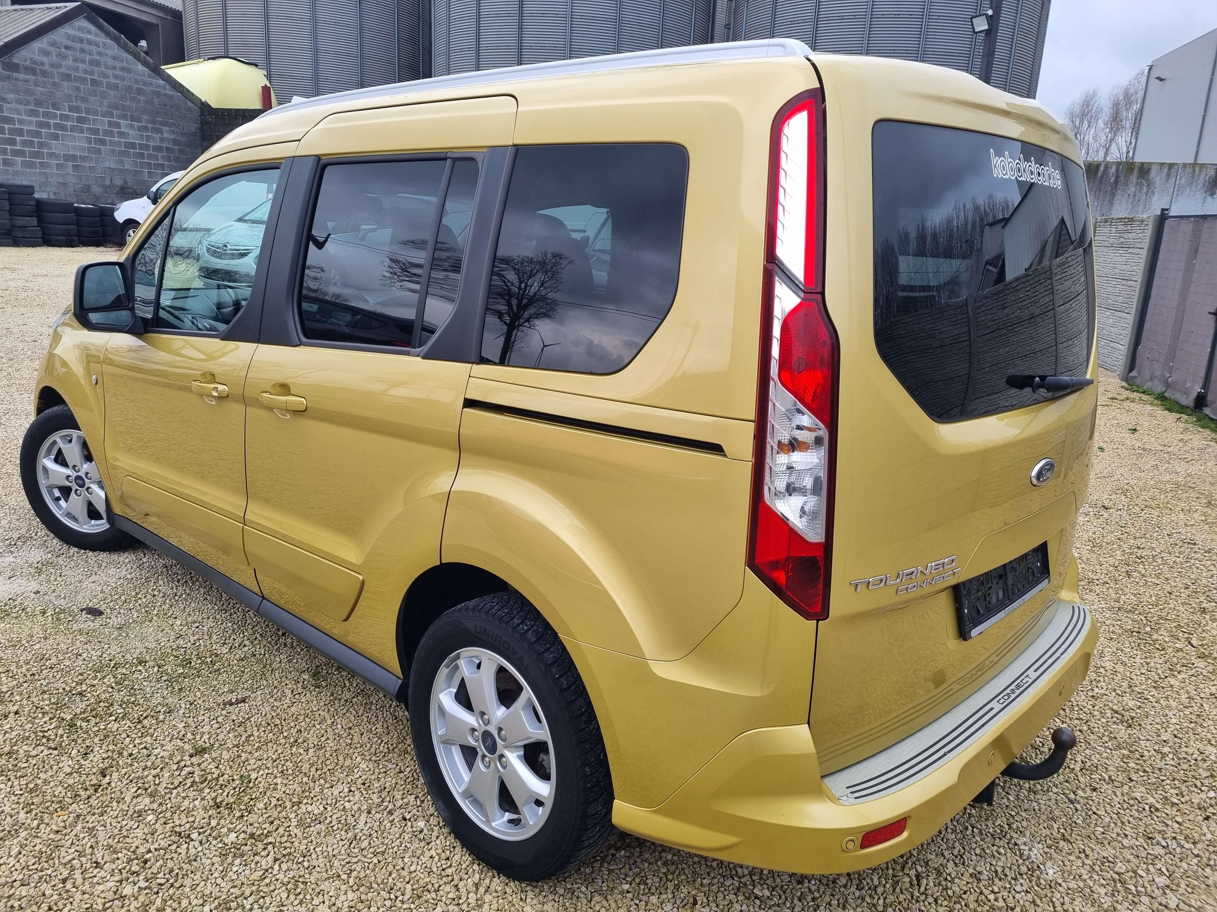 Ford Tourneo Connect titanium//CLIM//USB//TOIT PANO//GARANTIE 12M