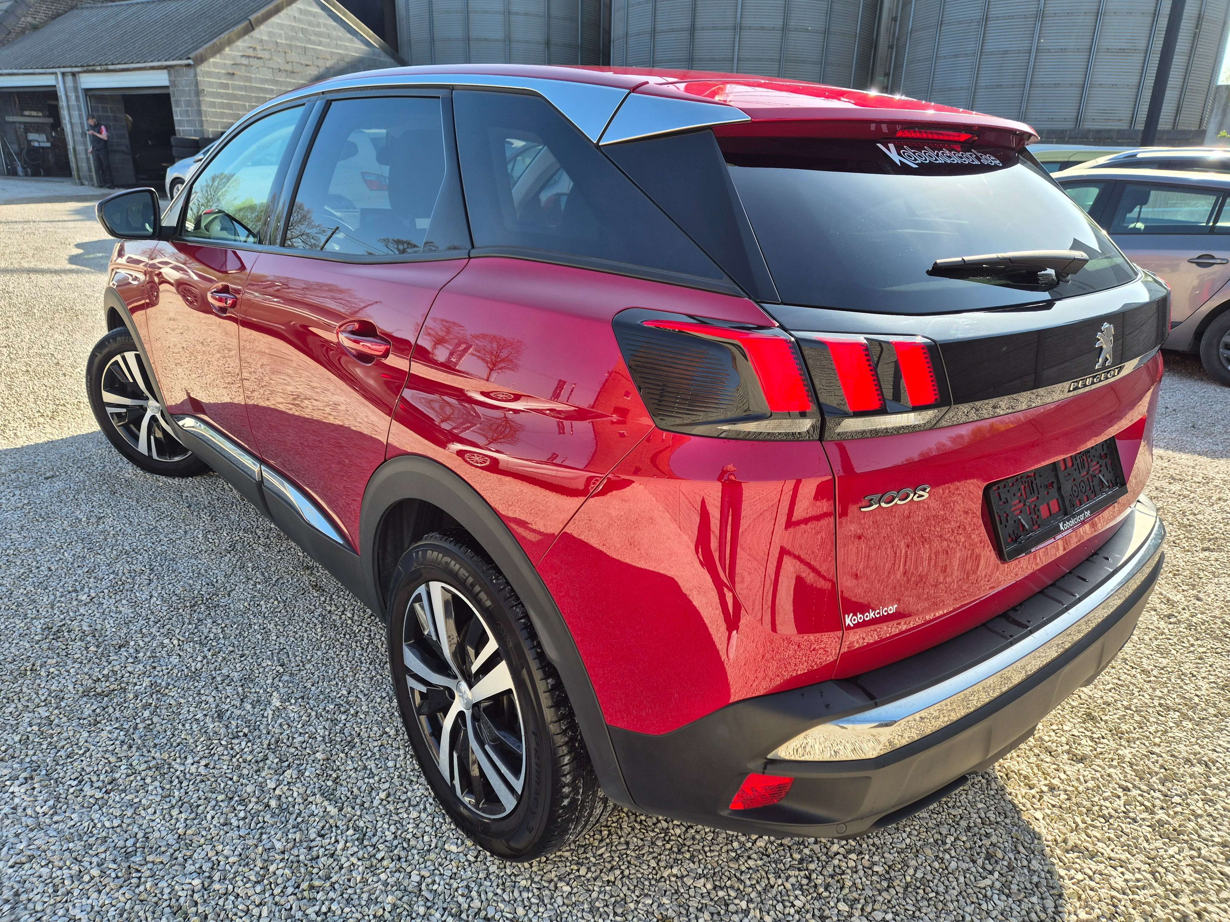Peugeot 3008 1.2  Access // FULL CARNET/CARPLAY/CAMERA/GARANTIE