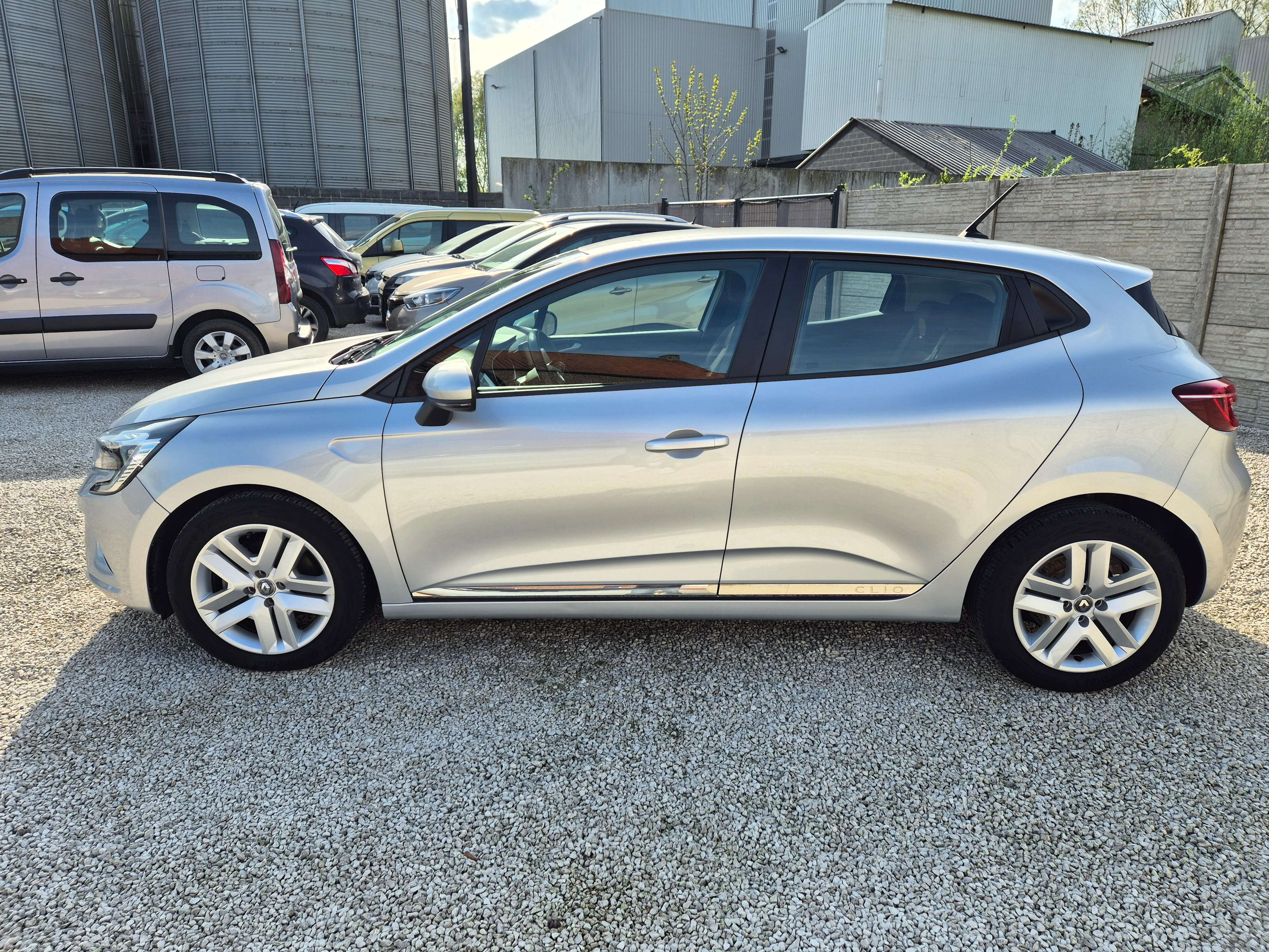 Renault Clio 1.0 TCe Intens// 44.000 KM//CARPLAY//GARANTIE 12M