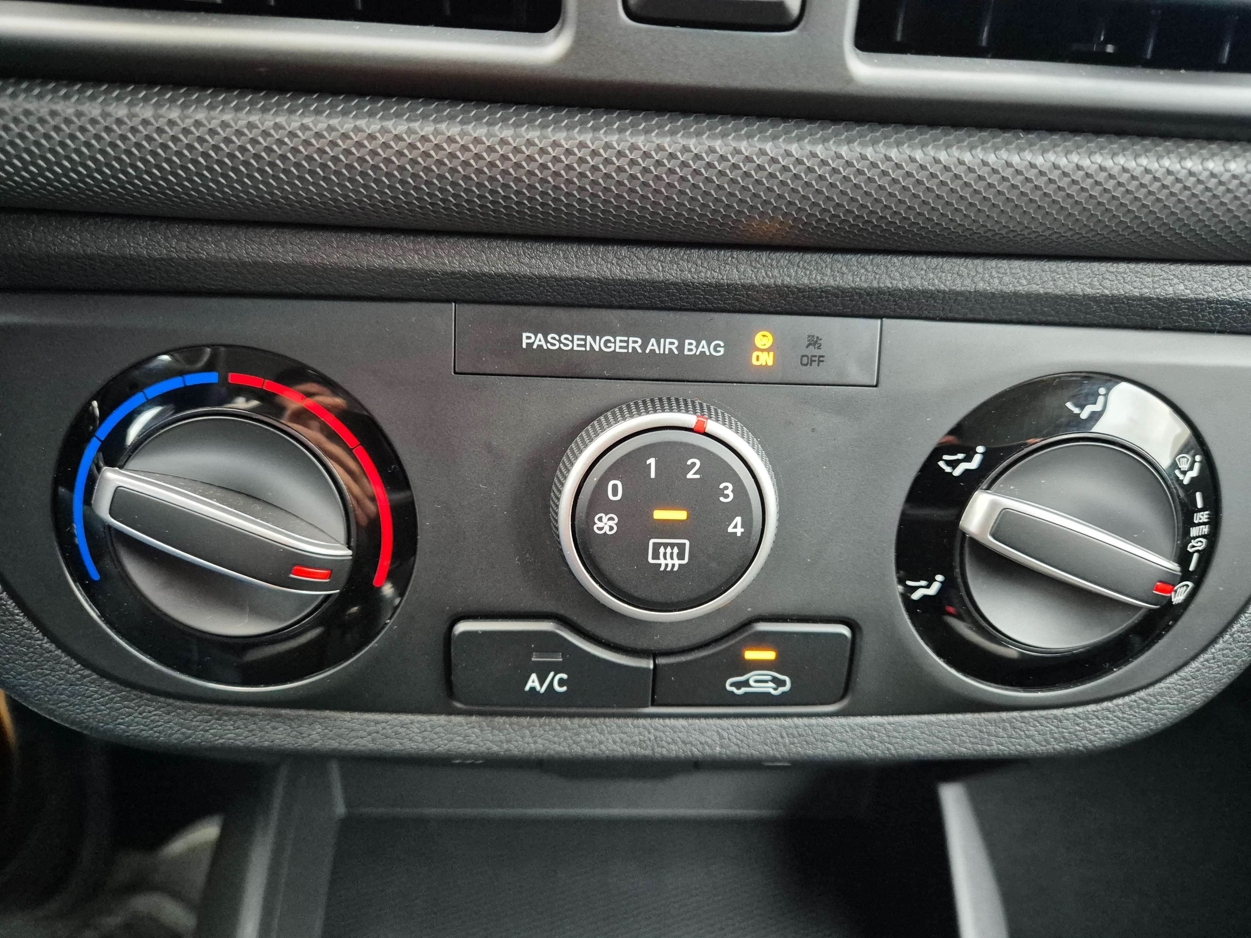 Hyundai i10 1.0i confort//VEHICULE NEUF//CARPLAY//GARANTIE