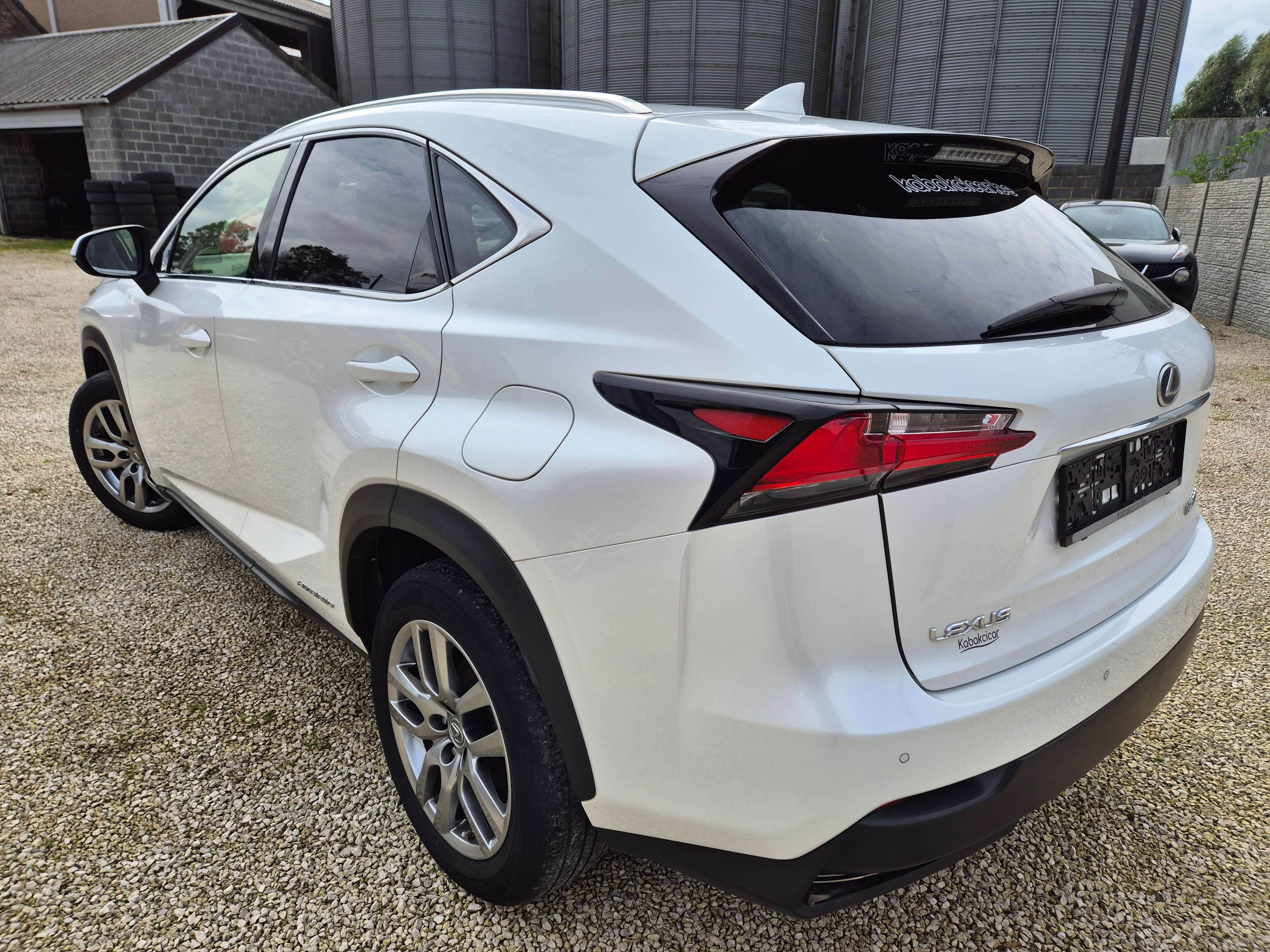 Lexus NX 300h 2.5i FWD Executive // HYBRID//CARNET/GARANTIE 12M