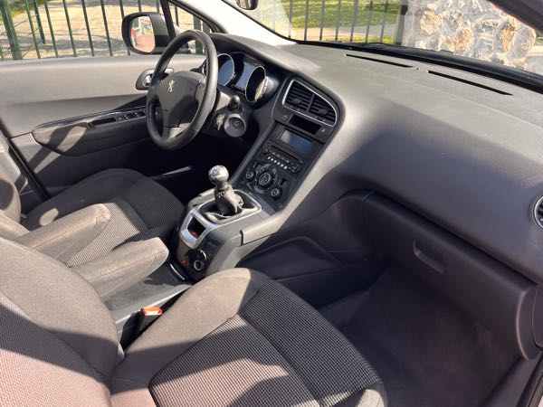 Peugeot 5008 2.0 HDI 150 FAP PREMIUM BV6 7PL