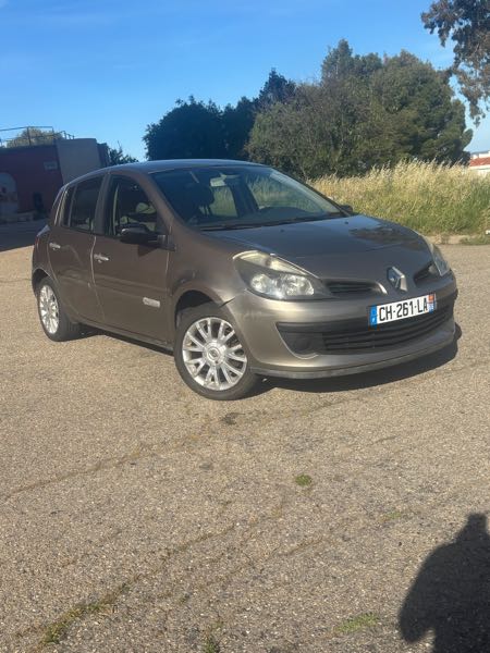 Renault Clio Clio 3 Initial Paris 1|5 DCI