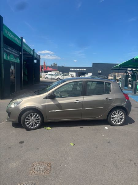 Renault Clio Clio 3 Initial Paris 1|5 DCI