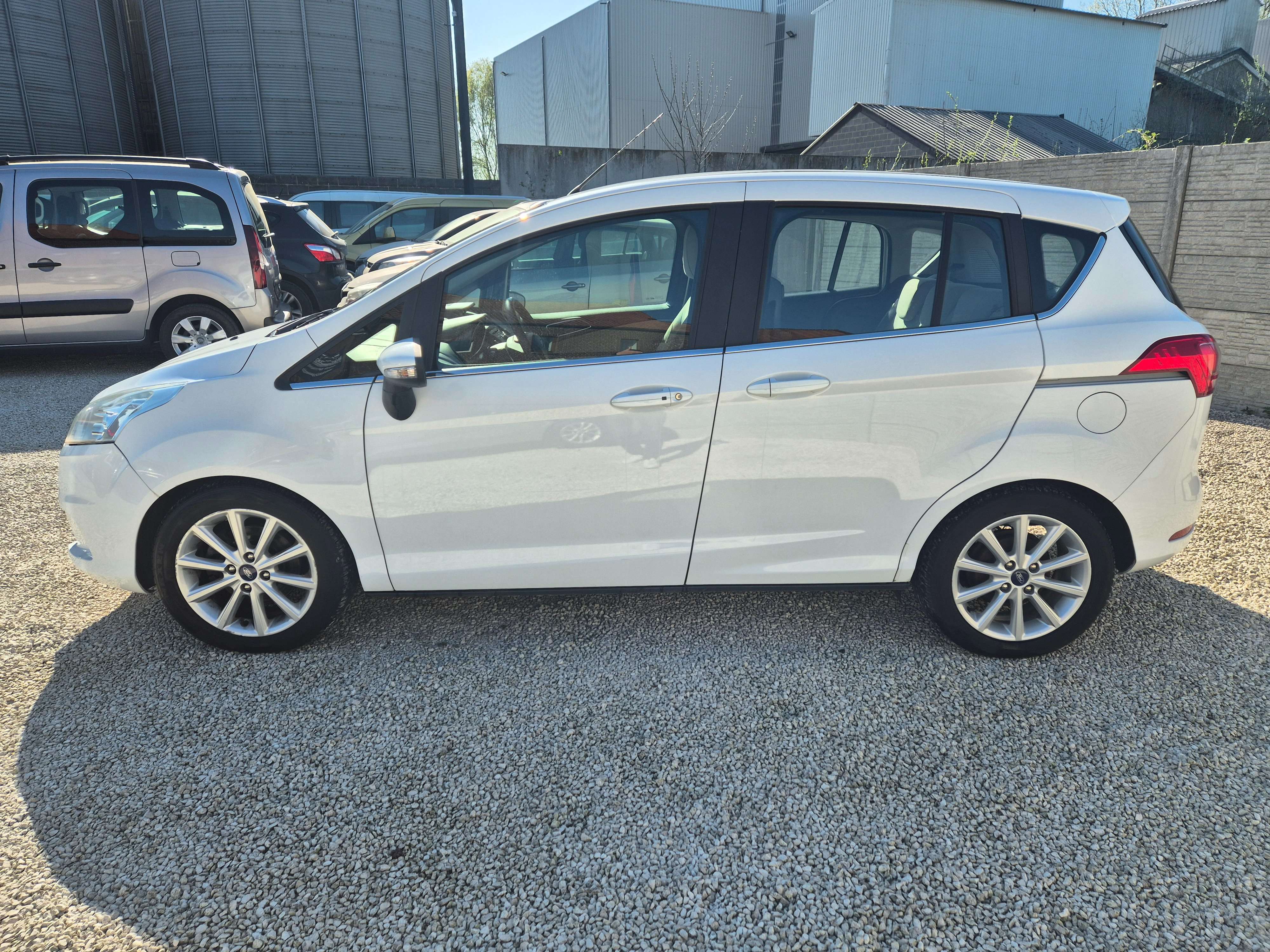 Ford B-Max 1.0 EcoBoost Titanium// GPS//CLIM//USB//GARANTIE