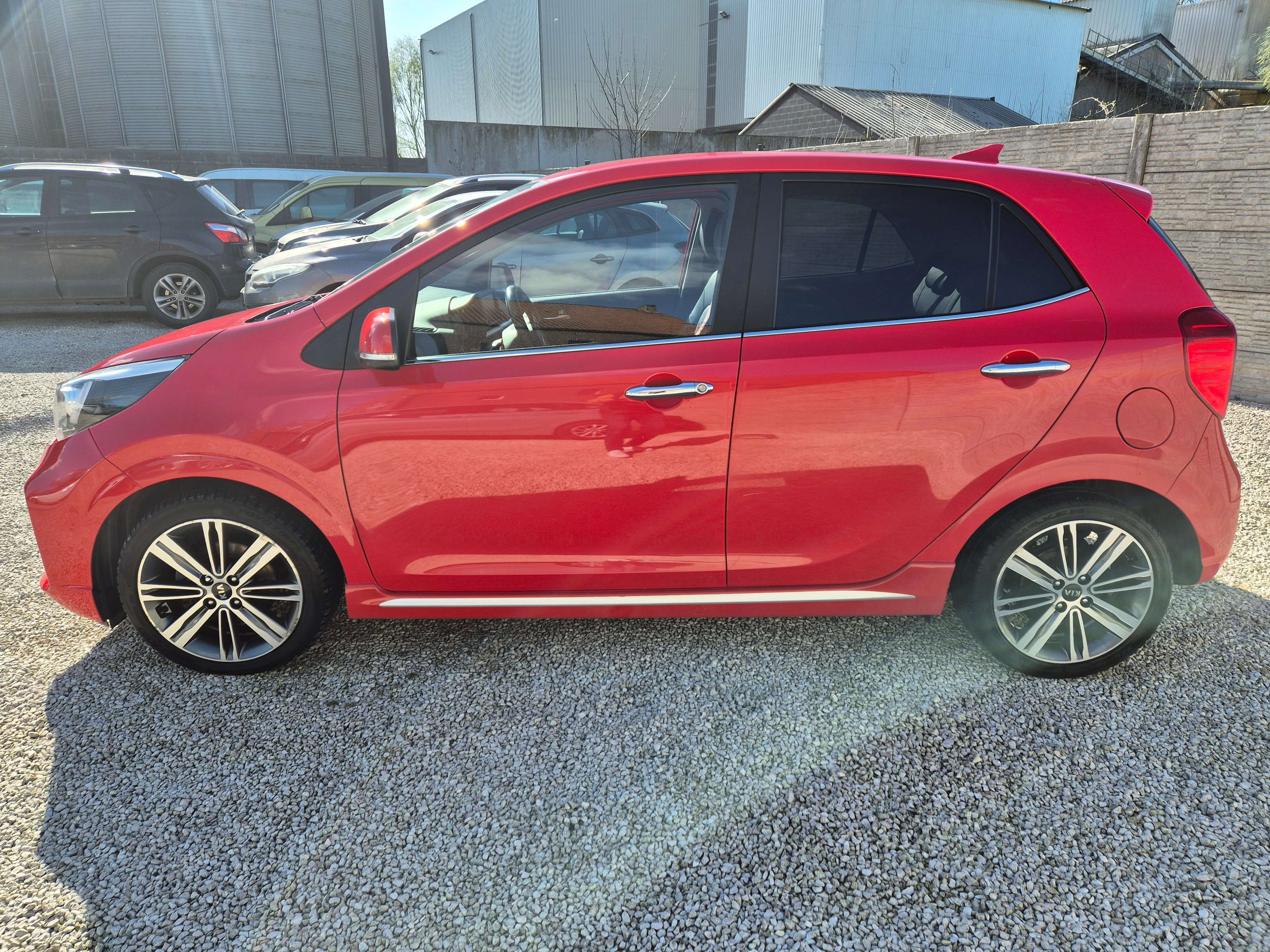 Kia Picanto 1.0i GT Line// CARNET//CARPLAY/CAMERA/GARANTIE 12M