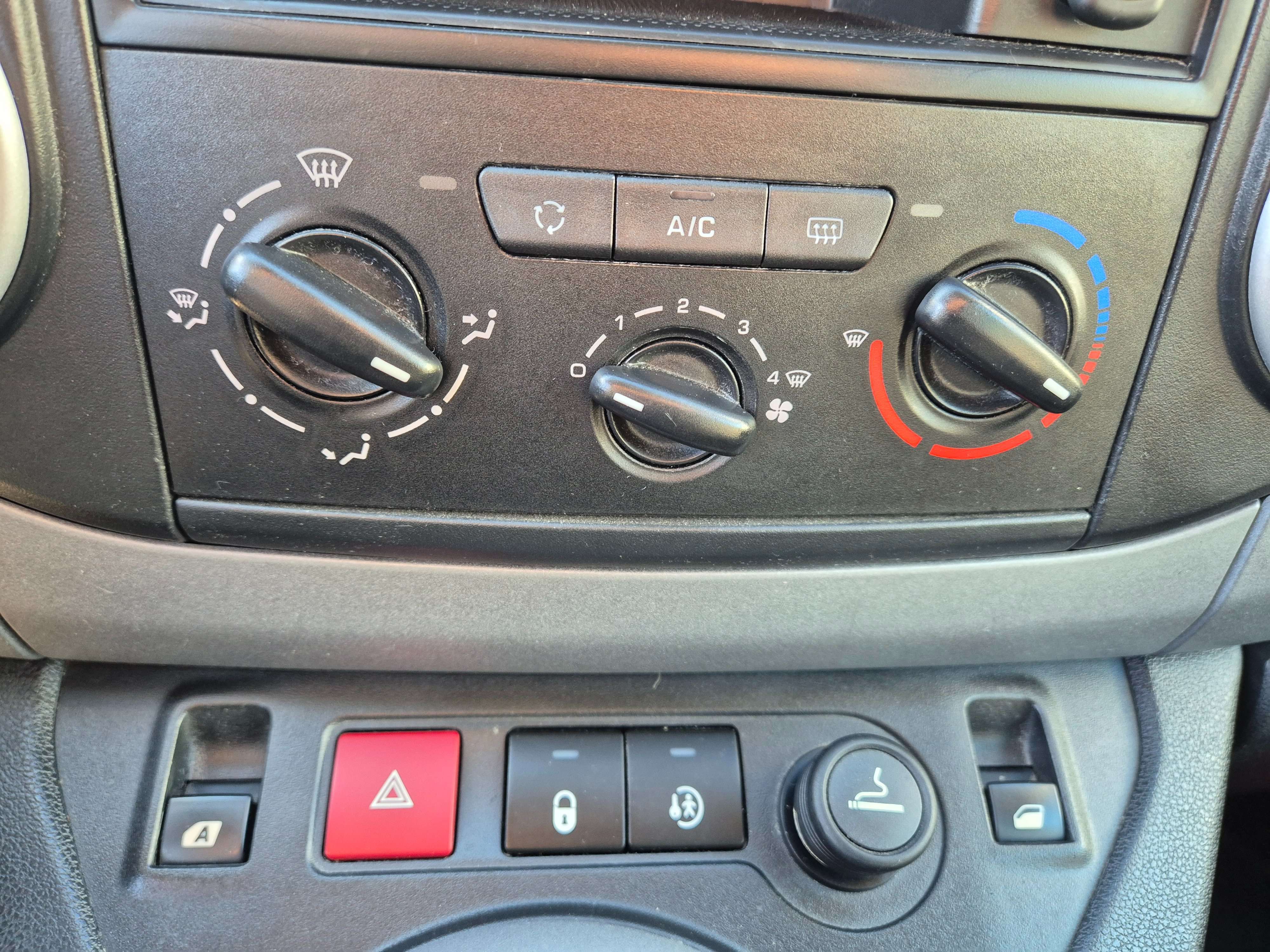Peugeot Partner Tepee 1.6 BlueHDi Style// FULL CARNET//GARANTIE