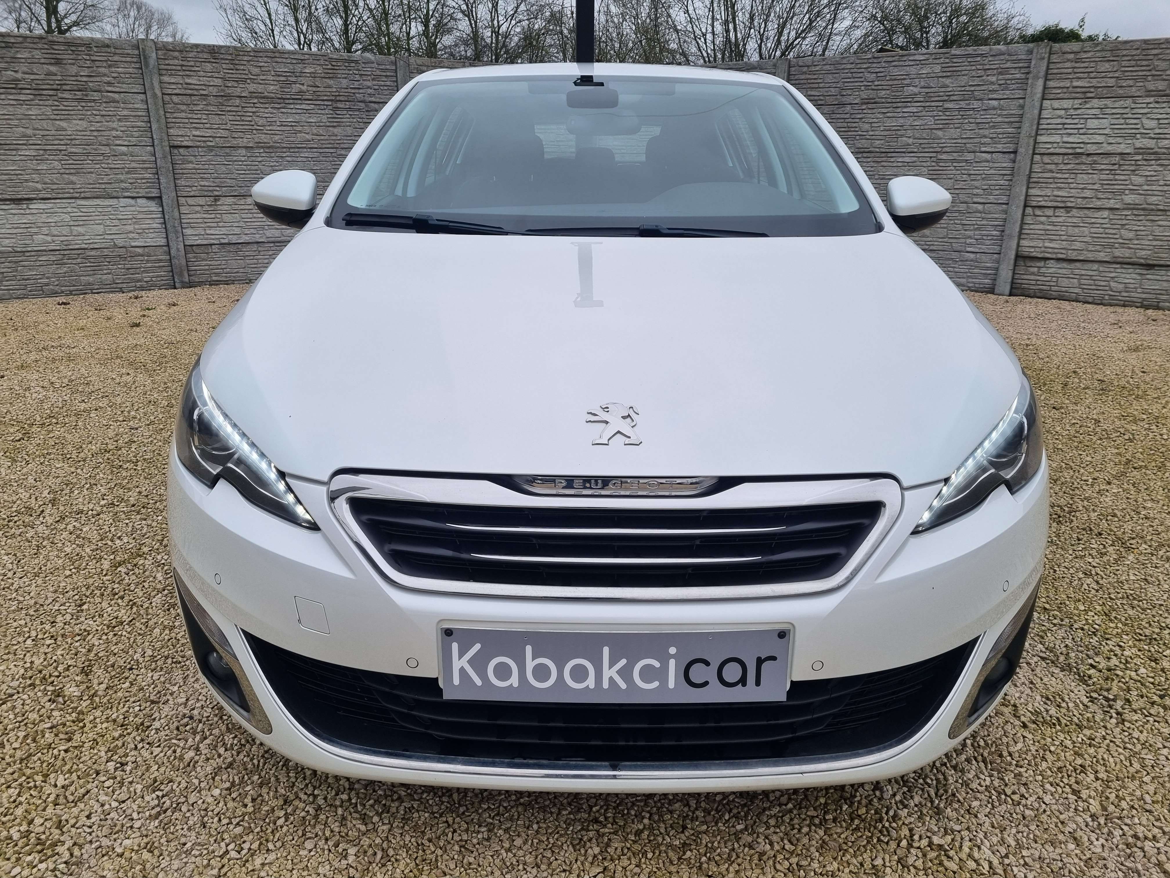 Peugeot 308 1.2 // Allure //CARNET//GPS//CAMERA//GARANTIE 12M