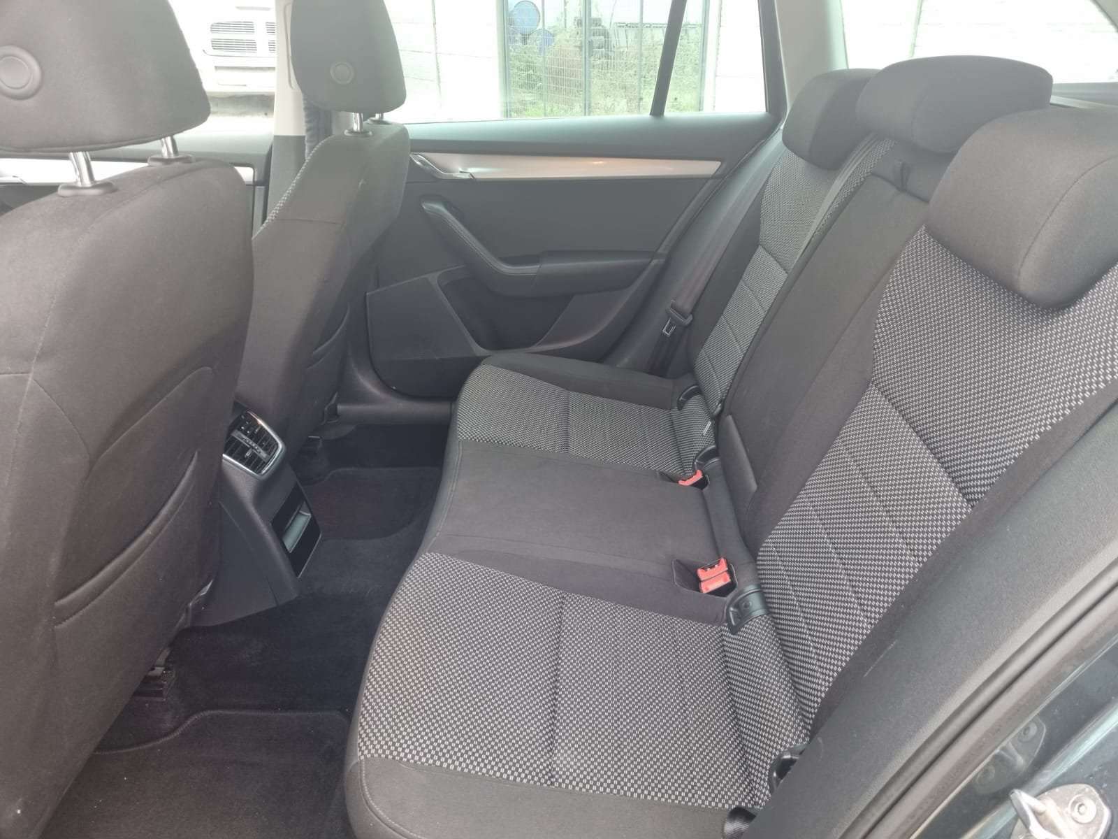 Skoda Octavia 1.6 CR TDi Ambition//CARNET//GPS//GARANTIE 12M