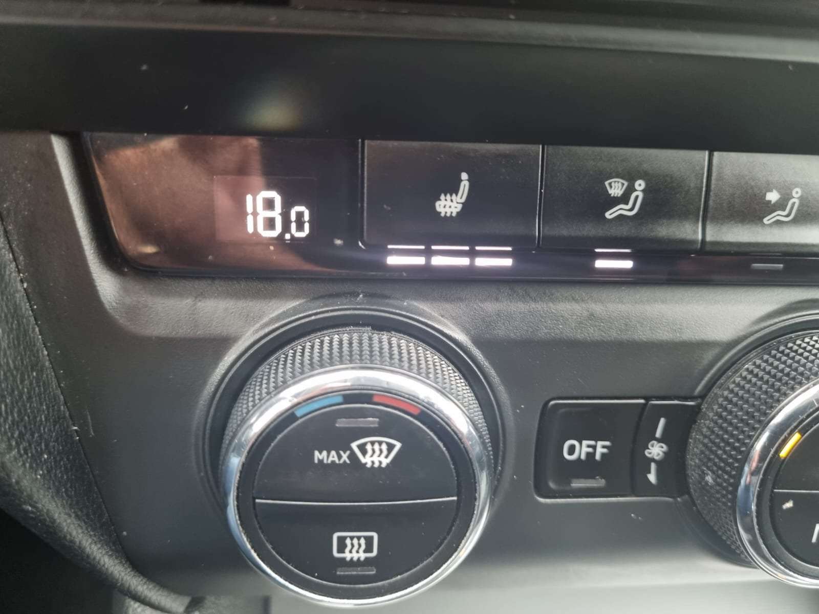 Skoda Octavia 1.6 CR TDi Ambition//CARNET//GPS//GARANTIE 12M