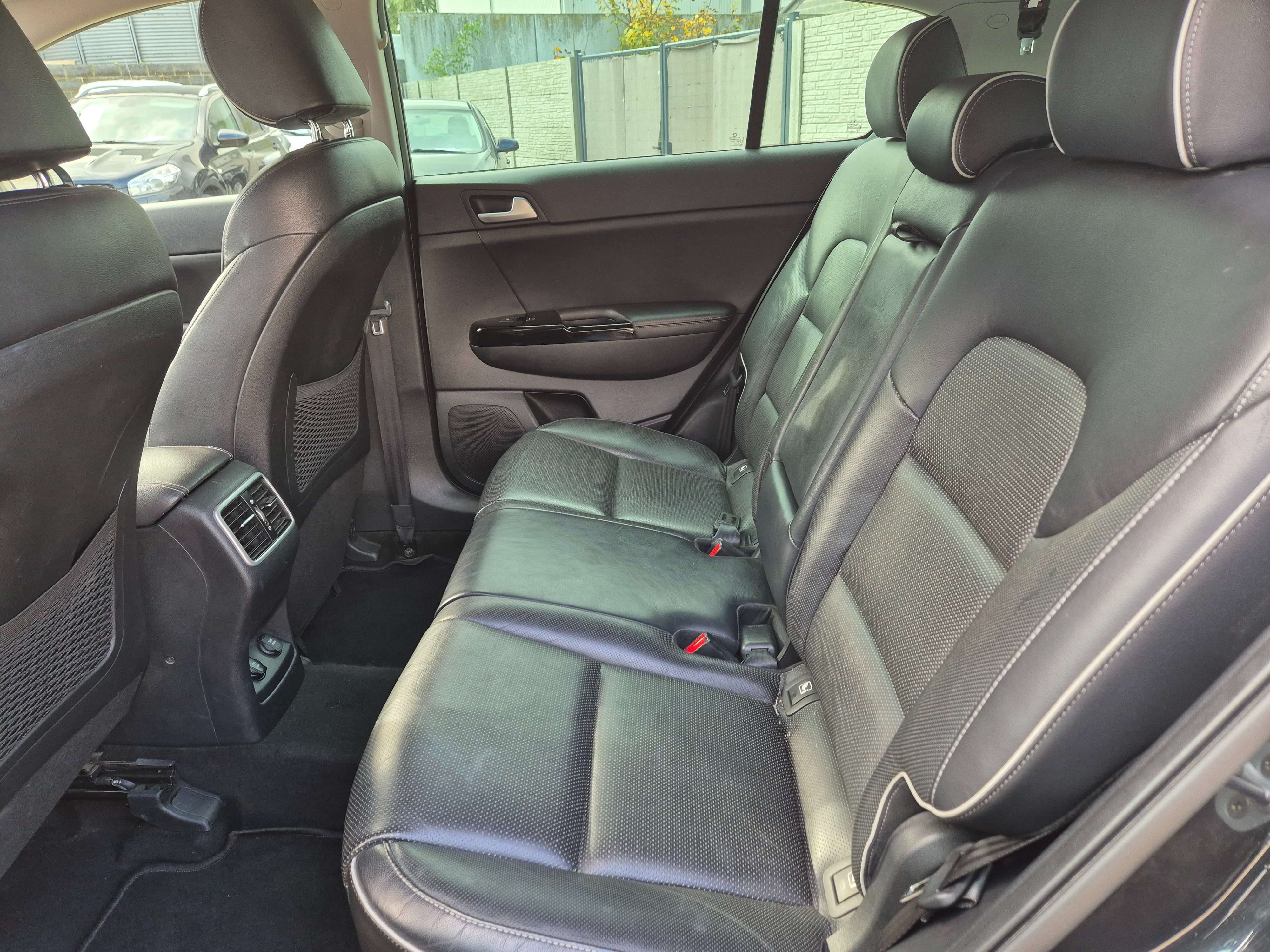 Kia Sportage 1.7 CRDi 2WD Fusion//CAMERA/GPS/USB/GARANTIE 12M