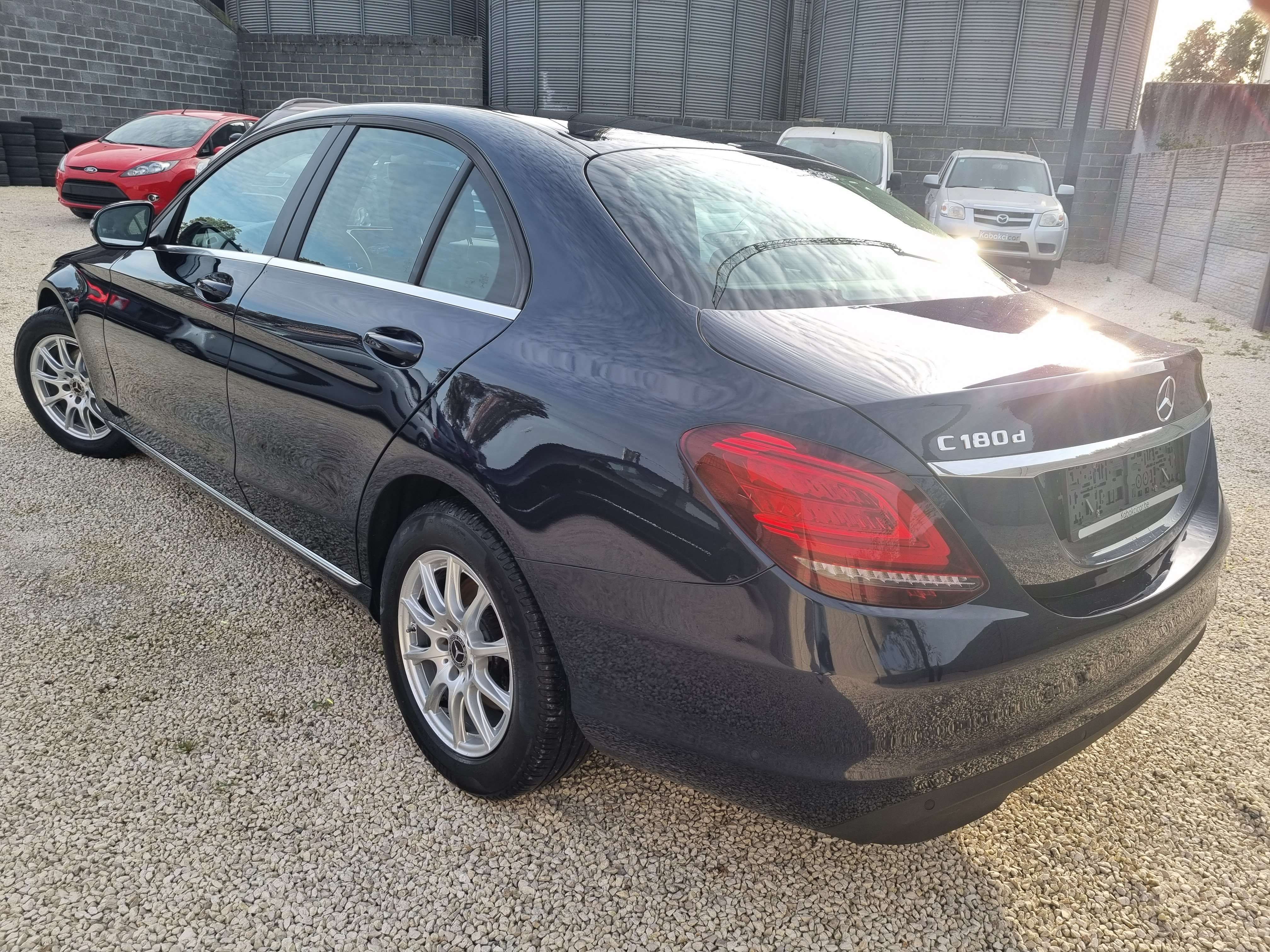 Mercedes-Benz C 180 d// FULL CARNET//CAMERA//GPS//CLIM//USB/GARANTIE