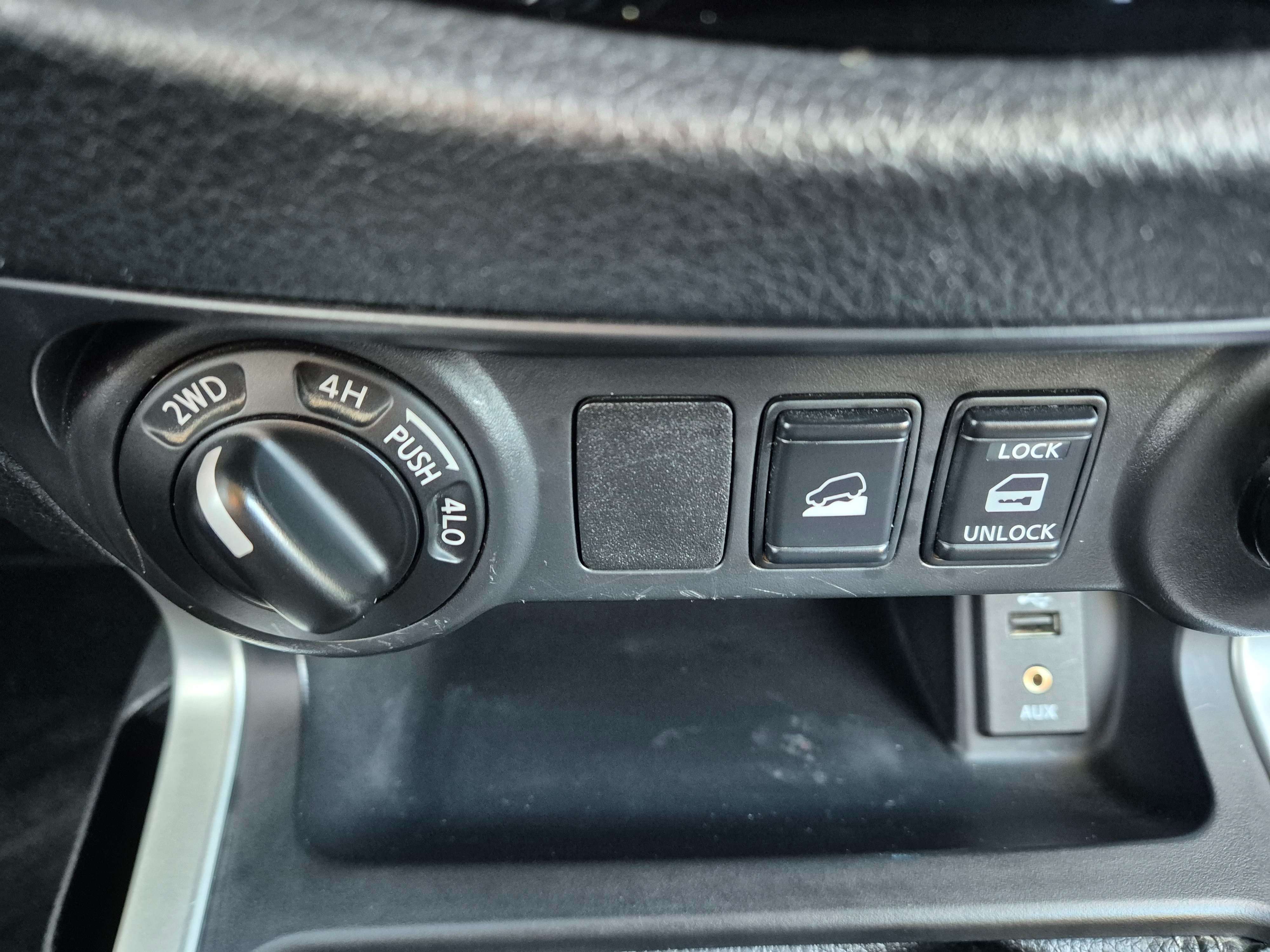Nissan NP300 2.3 dCi 4WD Acenta//CARNET/CAMERA/GPS/GARANTIE