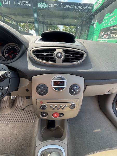 Renault Clio Clio 3 Initial Paris 1|5 DCI