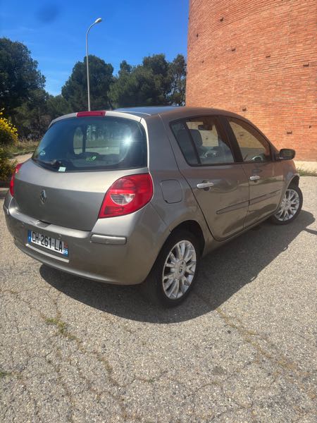 Renault Clio Clio 3 Initial Paris 1|5 DCI