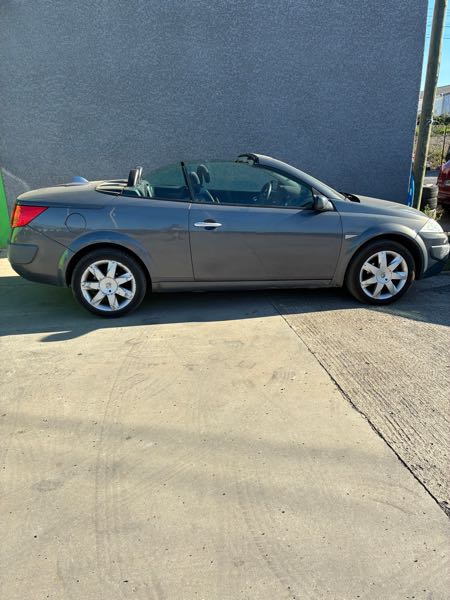 Renault Megane II (2) COUPE-CABRIOLET 1.6 16V 115 DYNAMIQUE