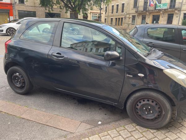 Toyota Yaris III (3) 90 D-4D ACTIVE 3P