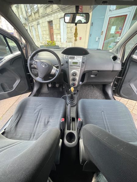 Toyota Yaris III (3) 90 D-4D ACTIVE 3P