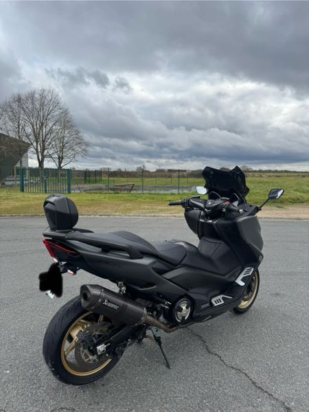 YAMAHA T-MAX TECH MAX