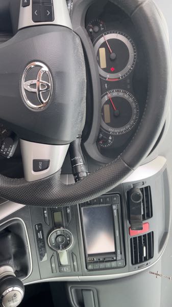 Toyota Auris (2) 126 D-4D FAP SPORTLINE CONNECT 5P