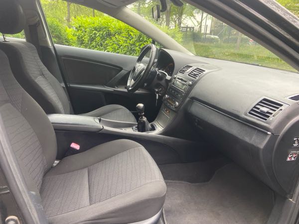 Toyota Avensis III (3) 150 D-4D DYNAMIC