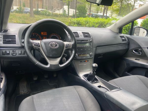 Toyota Avensis III (3) 150 D-4D DYNAMIC